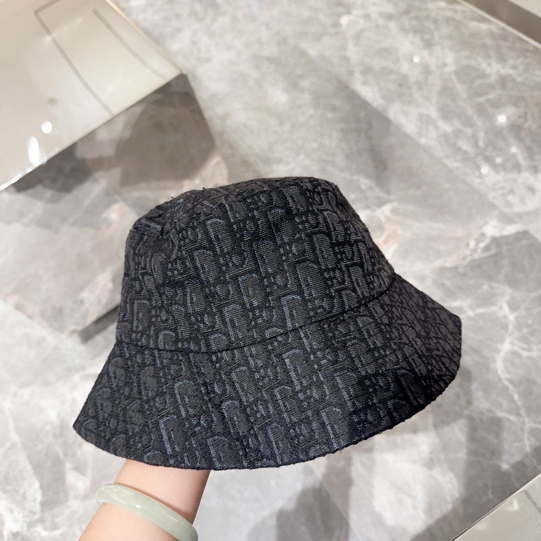 Christian Dior Caps